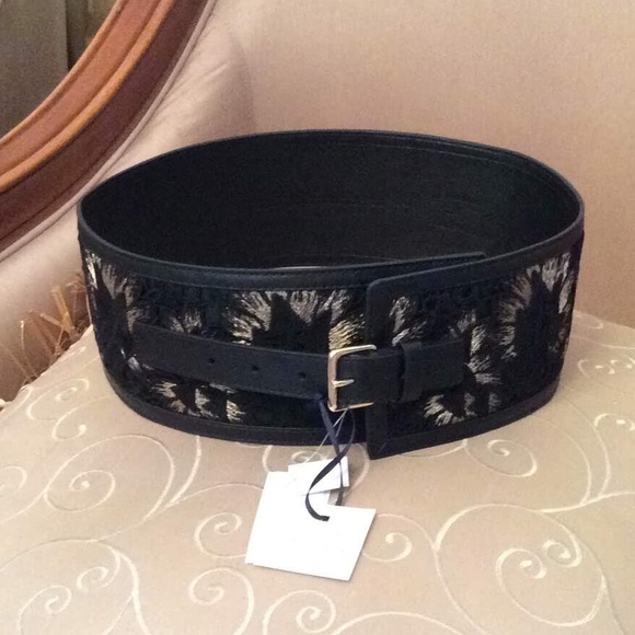 Banana Republic & Olivia Palermo Lace Corset Belt - Picture 7 of 9